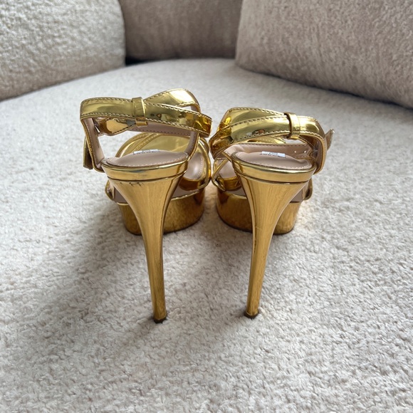 Steve Madden Metallic Gold Strappy Heels - Picture 5 of 6